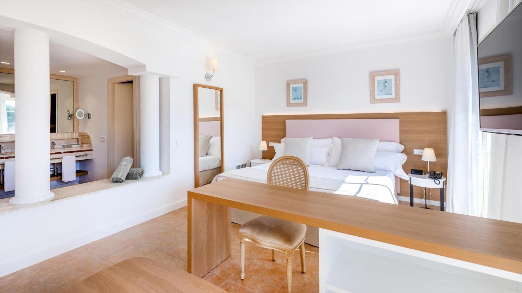 Viva Cala Mesquida Suites & Spa Adults Only 16 Exterior photo